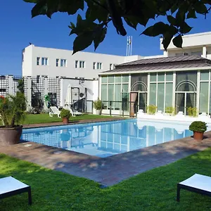 Hotel Oasis **